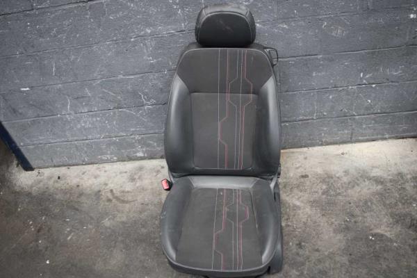 SIEGE AVANT GAUCHE OPEL CORSA D 3 PORTES - Vue 1